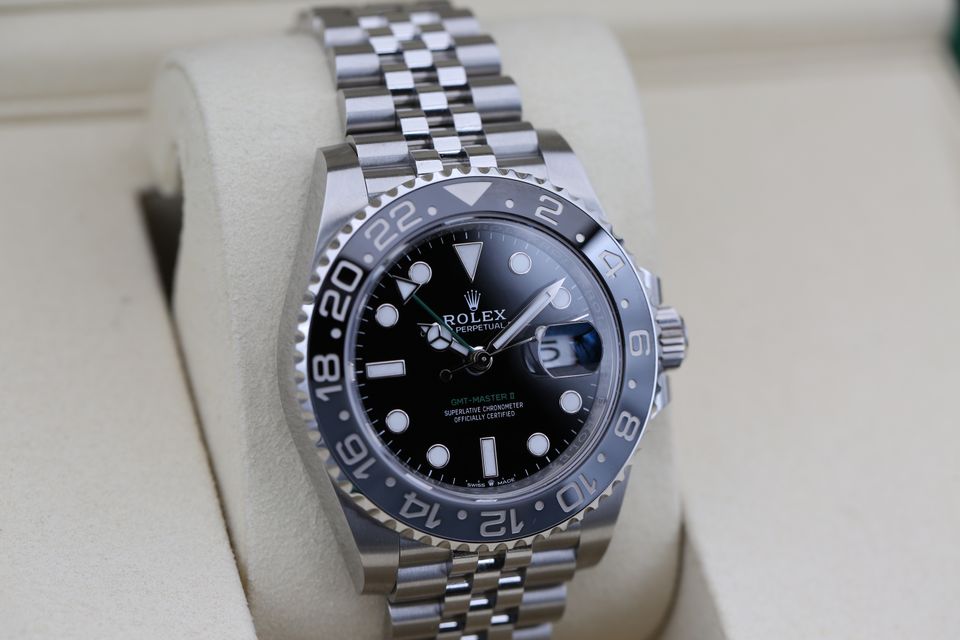 Rolex GMT Master II 126710 GRNR Image 2